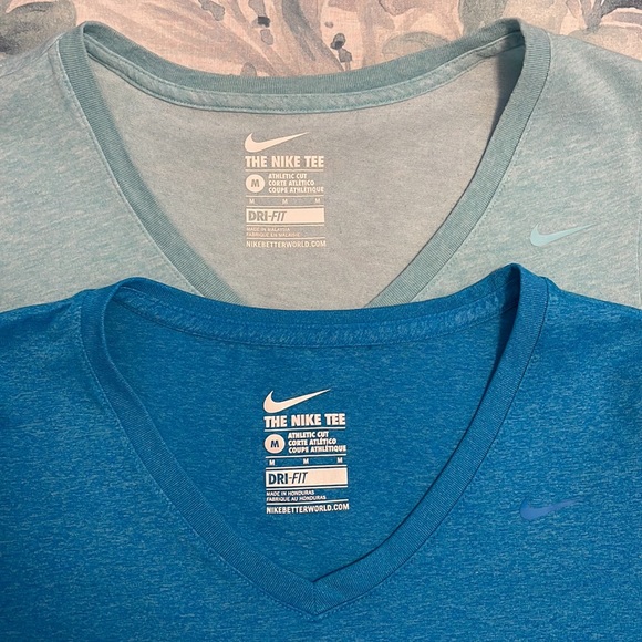 2 Nike dri fit short sleeve shirts size medium - Picture 2 of 9